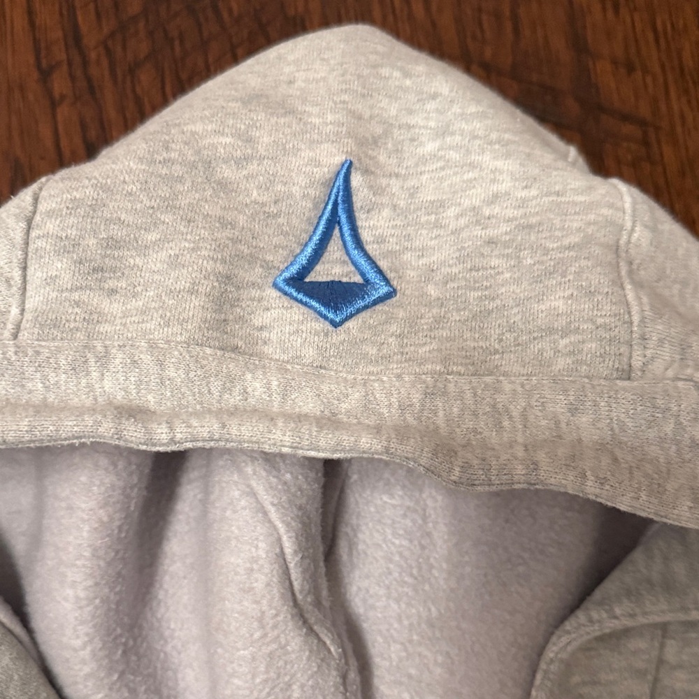 Ivivva Girls' Sea to Sky Hoodie - Light Gray - Picture 3 of 5